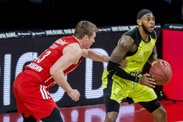 队以惊人的 队以惊人的