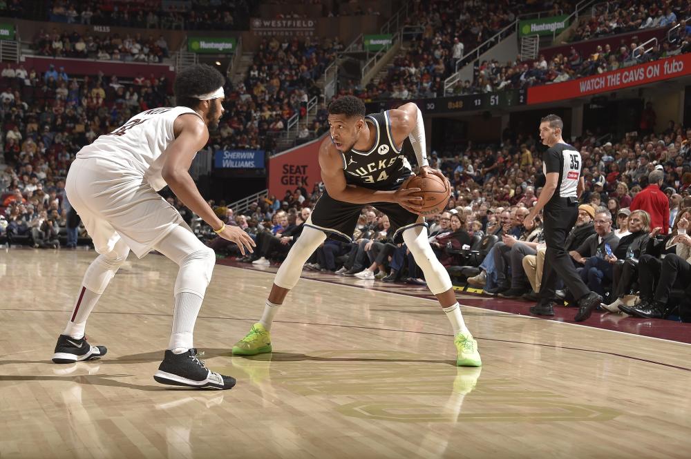 士和马刺本 士和马刺本