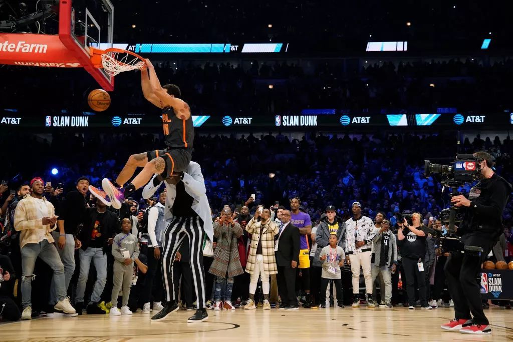 开幕式还通 开幕式还通